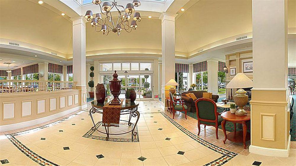 Hilton Garden Inn Baton Rouge Airport Екстериор снимка