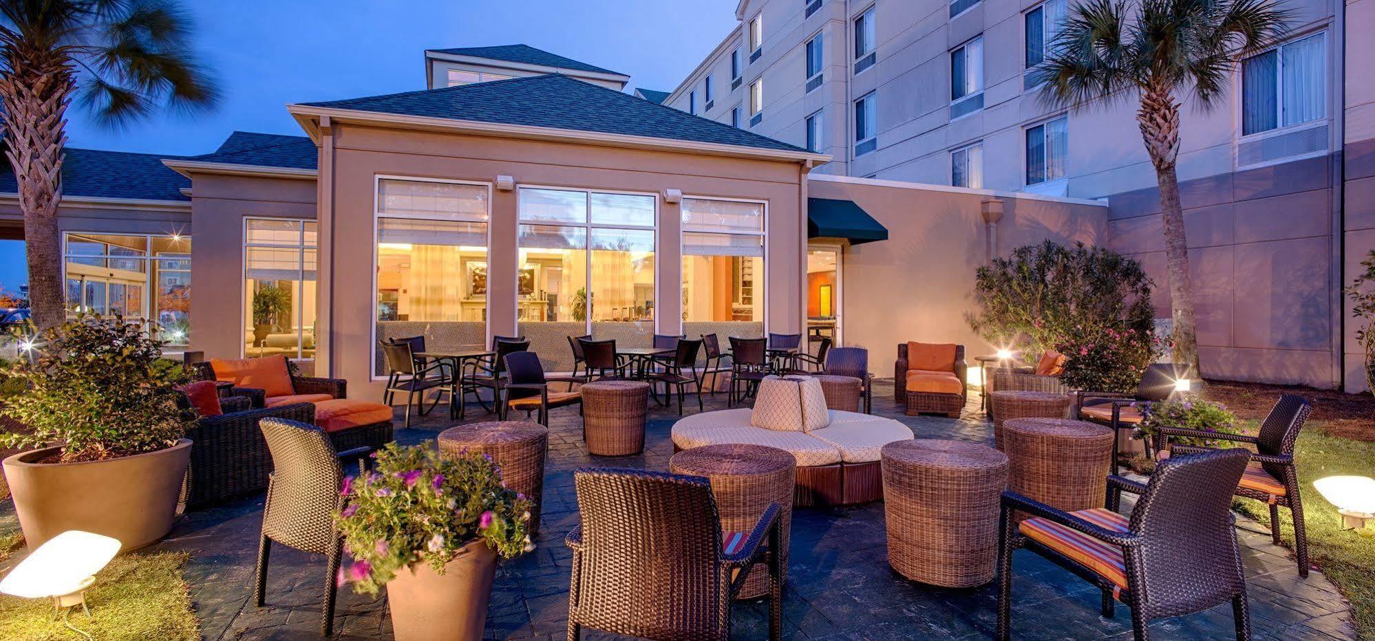 Hilton Garden Inn Baton Rouge Airport Екстериор снимка